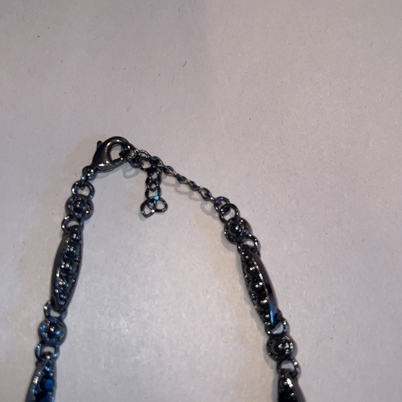 Black Bead Necklace - Picture 4 of 6